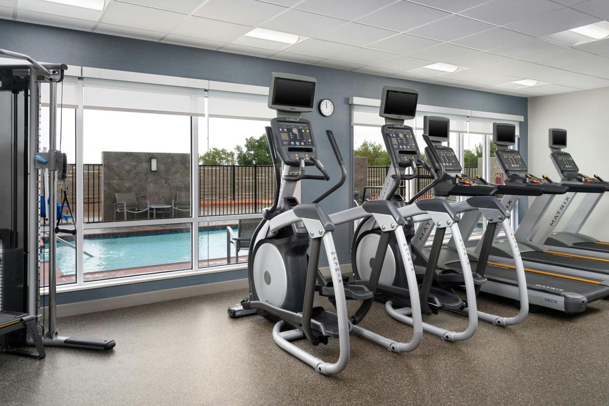 Towneplace Suites By Marriott Houston Hobby Airport Bagian luar foto