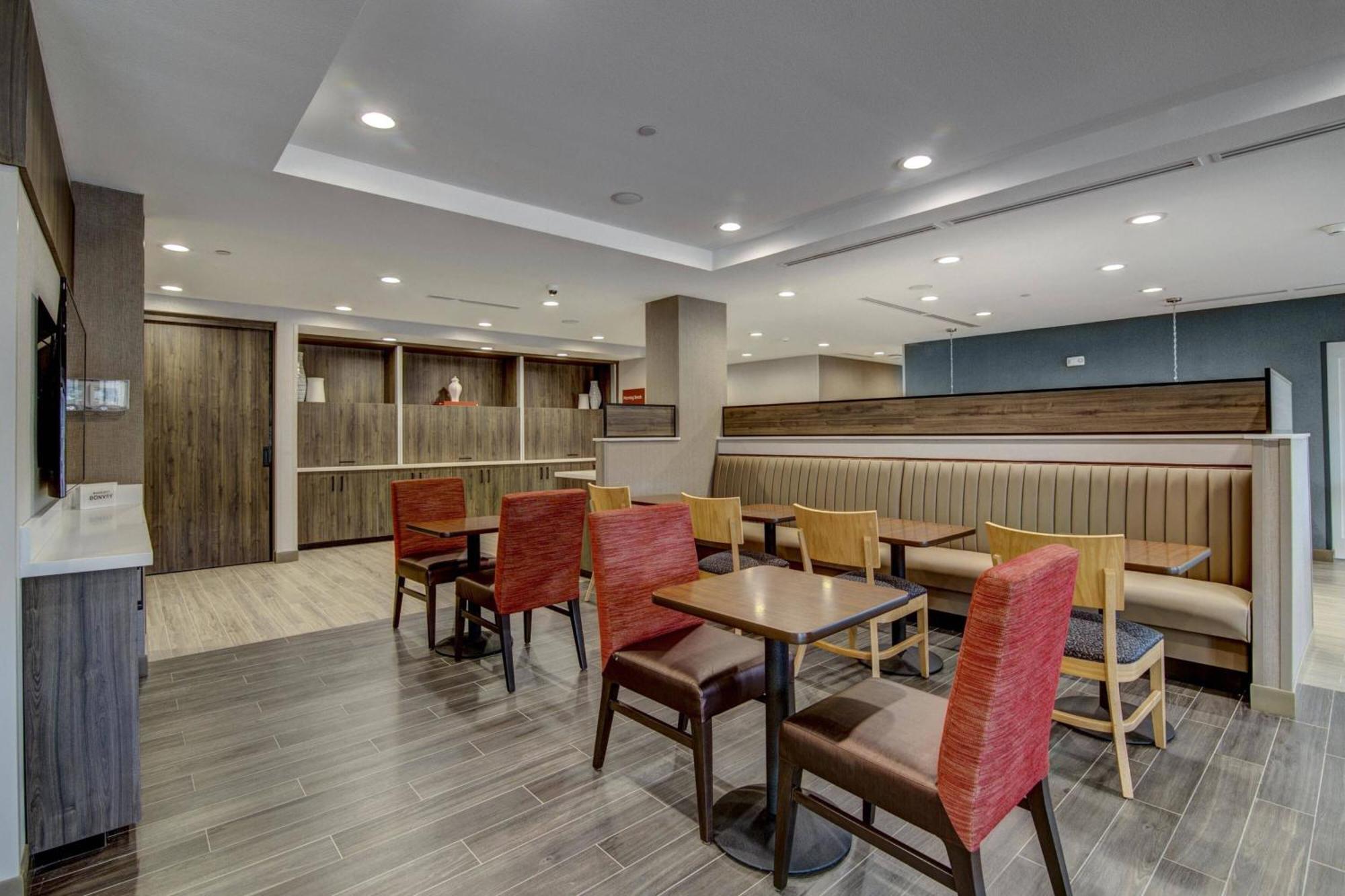 Towneplace Suites By Marriott Houston Hobby Airport Bagian luar foto
