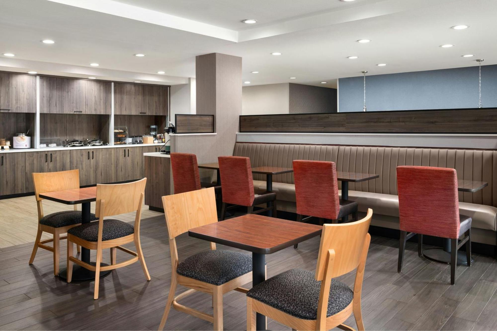 Towneplace Suites By Marriott Houston Hobby Airport Bagian luar foto