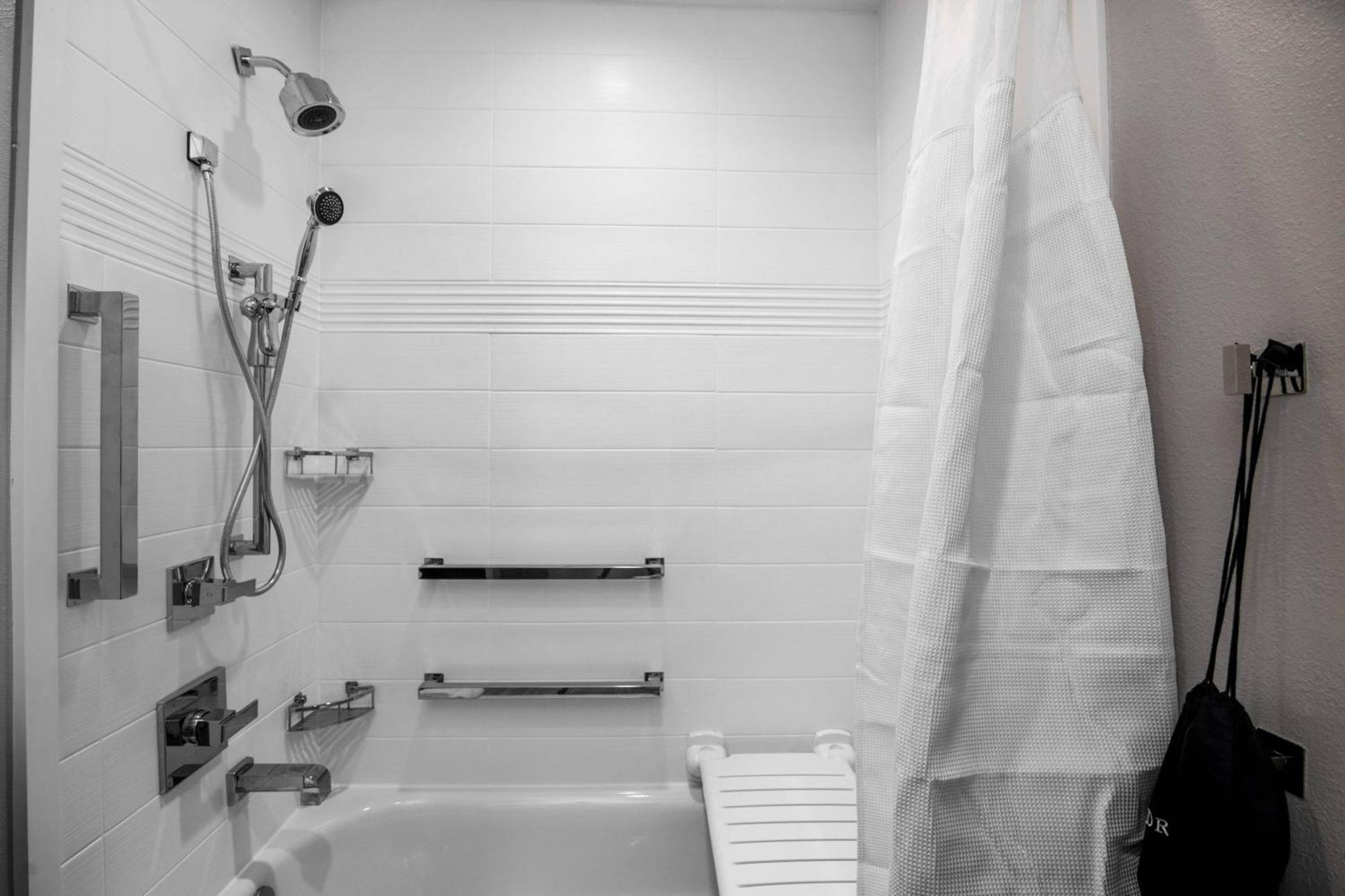 Towneplace Suites By Marriott Houston Hobby Airport Bagian luar foto