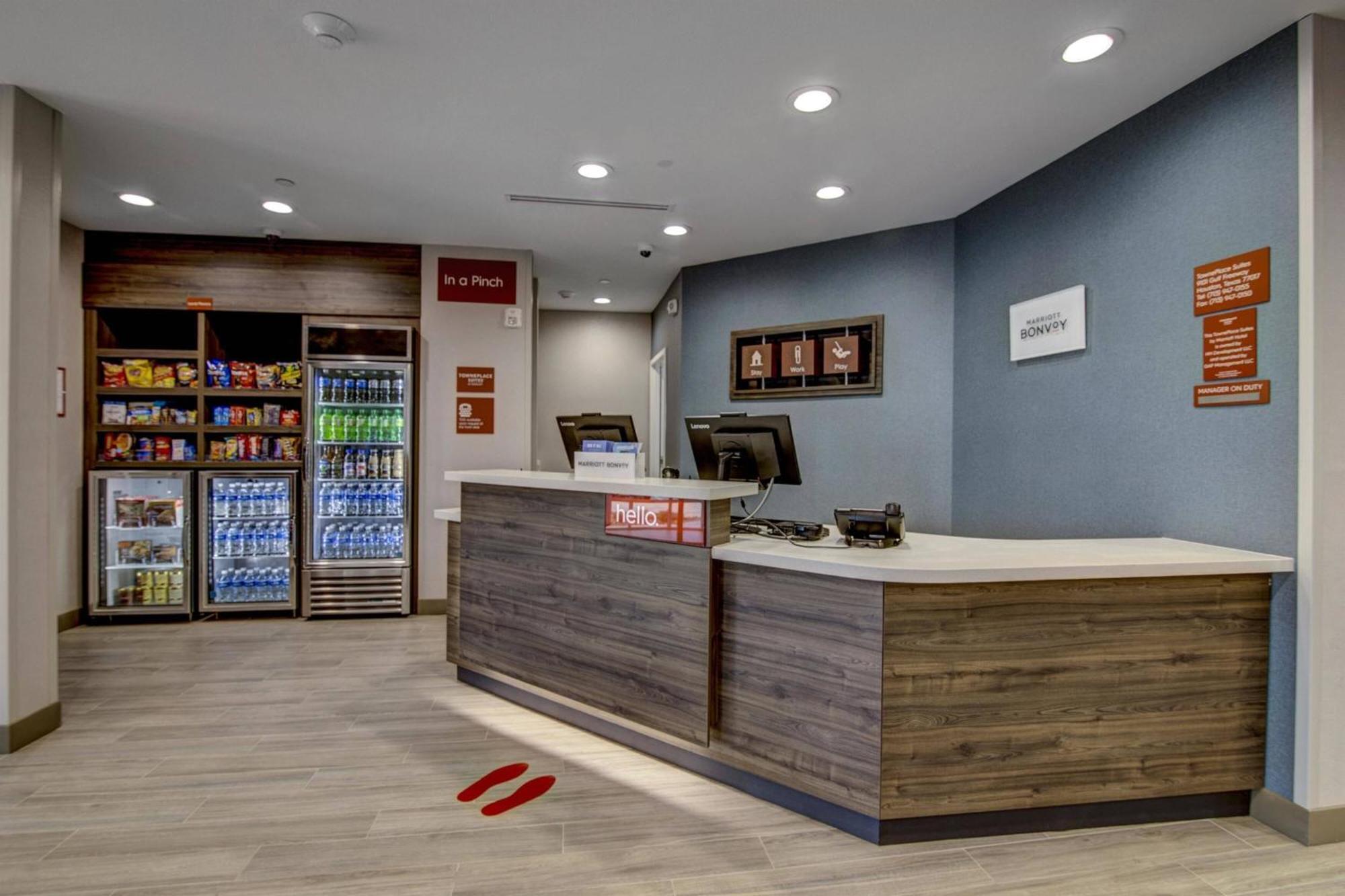 Towneplace Suites By Marriott Houston Hobby Airport Bagian luar foto