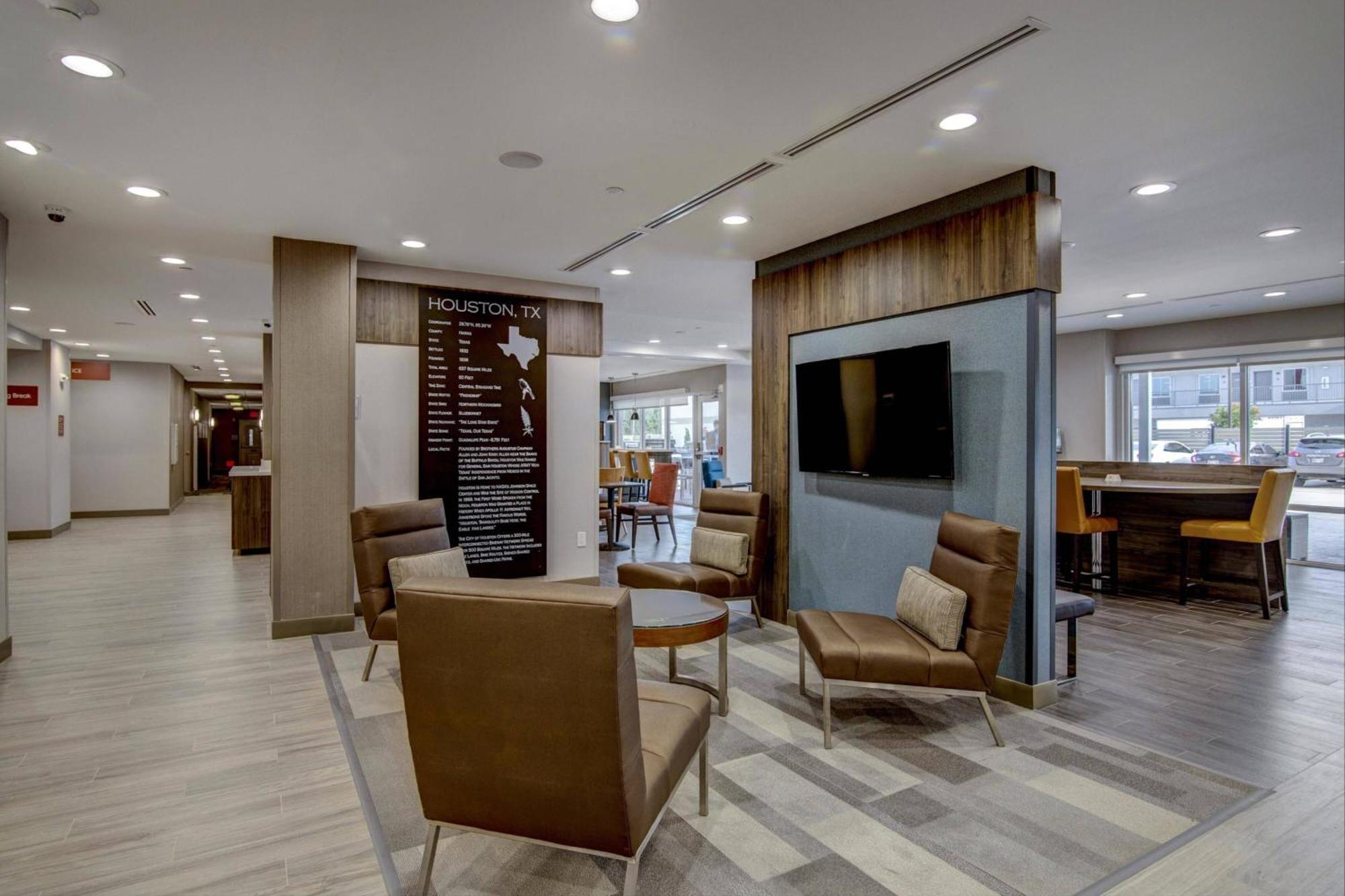 Towneplace Suites By Marriott Houston Hobby Airport Bagian luar foto